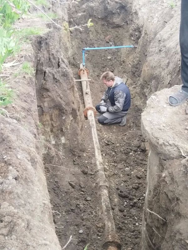 Аварийно-ремонтные бригады Ленобласти выполняют работы по заявкам жителей Енакиево Аварийно-ремонтные бригады Ленобласти выполняют работы по заявкам жителей Енакиево