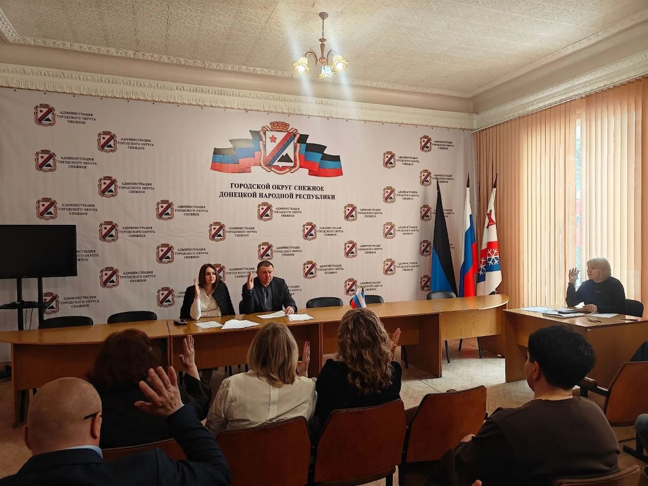 Сергей Ермаков: 15 апреля провел заседание комиссии по награждениям, приуроченное ко Дню местного самоуправления Сергей Ермаков: 15 апреля провел заседание комиссии по награждениям, приуроченное ко Дню местного самоуправления