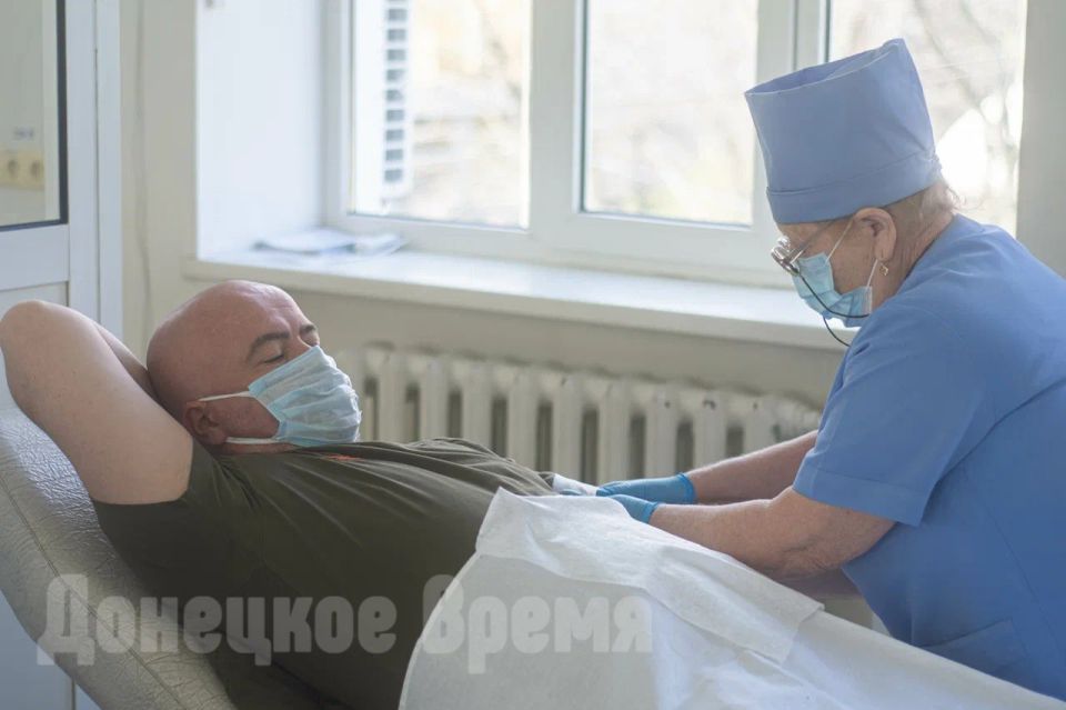 «Это нужно, это важно делать для Республики»: донецкая молодежь приняла участие в донорской акции «Это нужно, это важно делать для Республики»: донецкая молодежь приняла участие в донорской акции