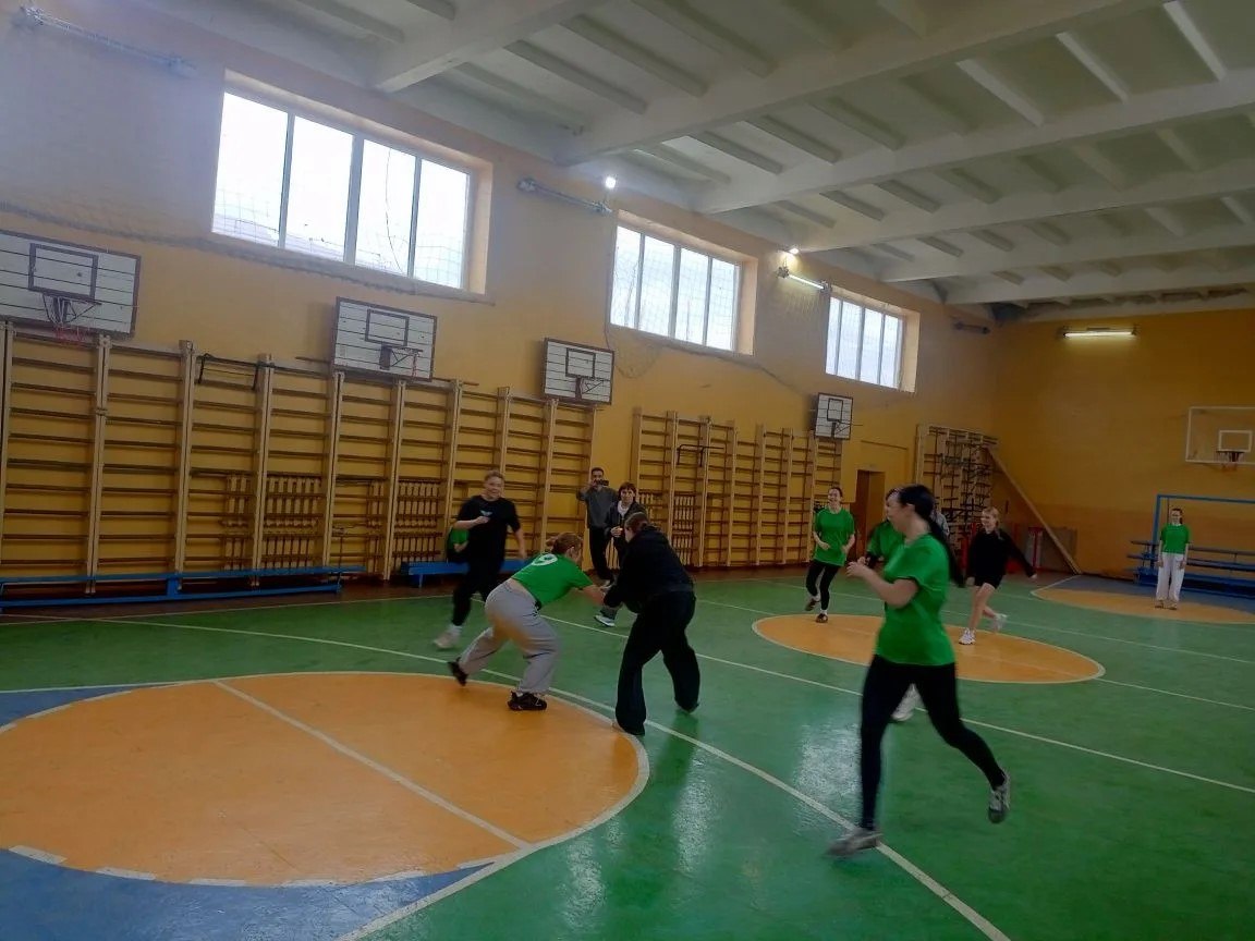 В Ждановке прошли соревнования по баскетболу