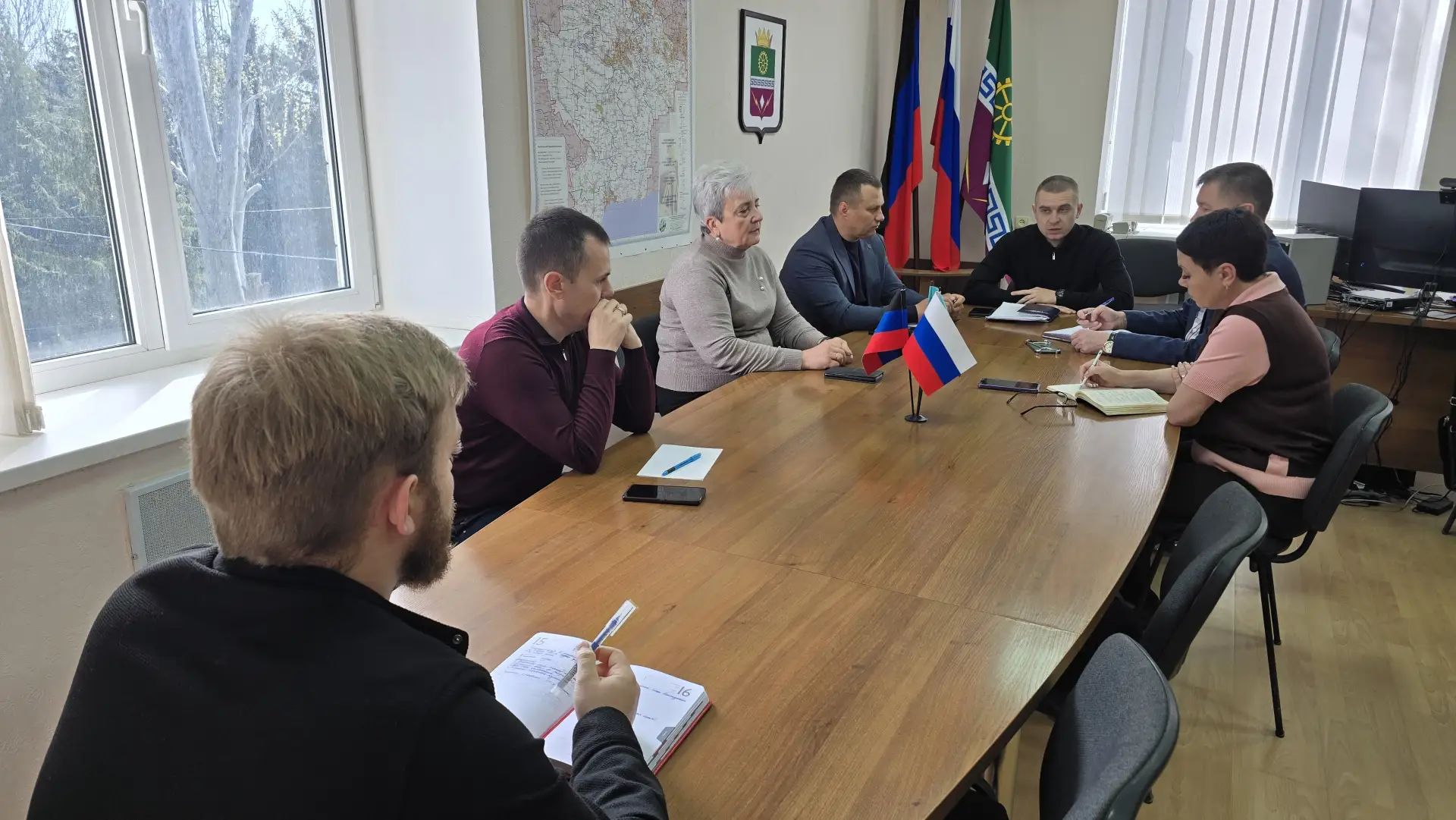 Врип главы муниципального образования Старобешевский муниципальный округ Алексей Черкашин провел оперативное совещание, на котором обсудили ключевые вопросы округа Врип главы муниципального образования Старобешевский муниципальный округ Алексей Черкашин провел оперативное совещание, на котором обсудили ключевые вопросы округа