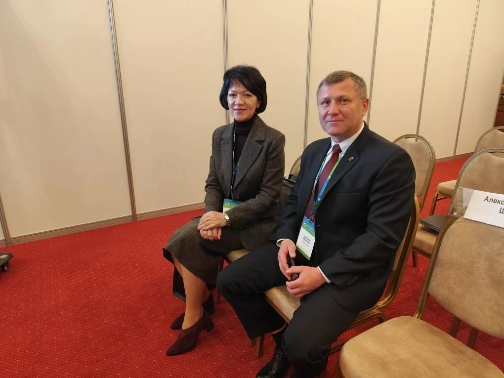 Министр природных ресурсов и экологии Донецкой Народной Республики Алексей Шебалков принял участие в Международном форуме «Экология», который проходит в г. Москве. Это ежегодное событие общественного формата, уникальное по... Министр природных ресурсов и экологии Донецкой Народной Республики Алексей Шебалков принял участие в Международном форуме «Экология», который проходит в г. Москве. Это ежегодное событие общественного формата, уникальное по...