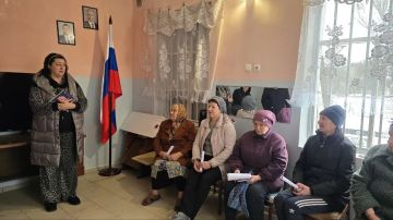 Проведена встреча с жителями в селе Старомарьевка, которую провела член Общественного совета Тельмановского муниципального округа