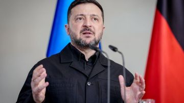 ВРАЖЕСКИЕ ГОЛОСА: БОЛТОВНЯ И ПРОПАГАНДА