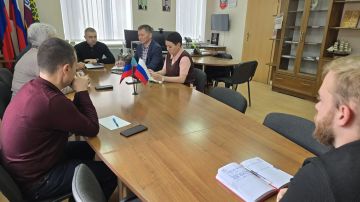 Врип главы муниципального образования Старобешевский муниципальный округ Алексей Черкашин провел оперативное совещание, на котором обсудили ключевые вопросы округа