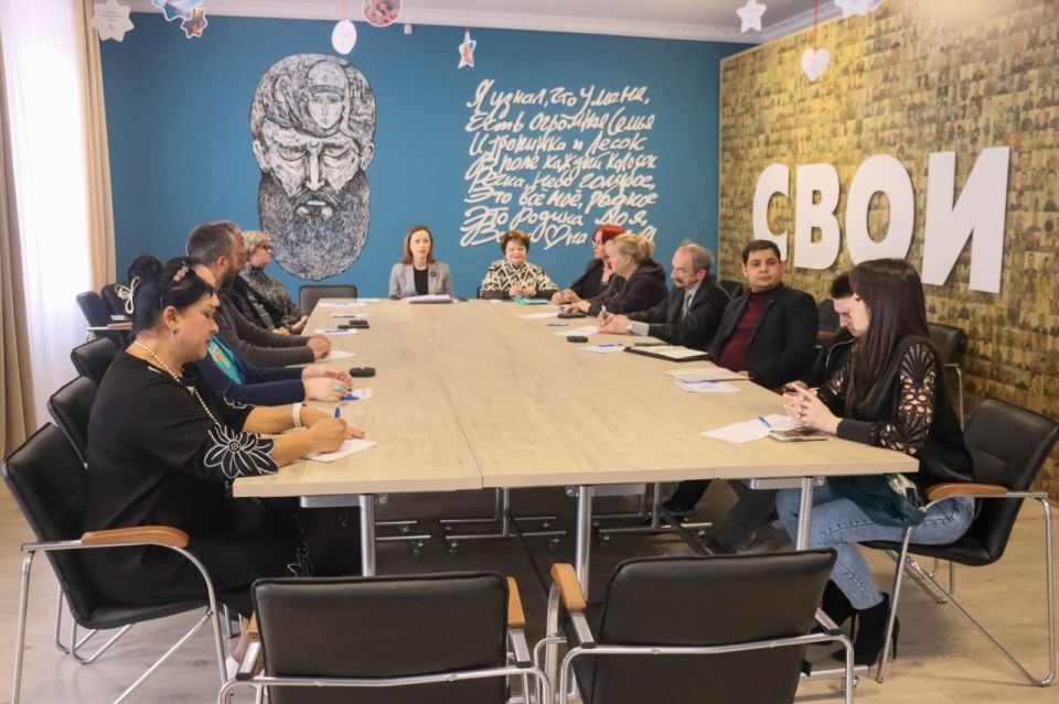 Донецк, Луганск и Ростов-на-Дону поделились лучшими практиками работы национальных общин, органов власти и организаций в сфере сохранения и единения народов России Донецк, Луганск и Ростов-на-Дону поделились лучшими практиками работы национальных общин, органов власти и организаций в сфере сохранения и единения народов России