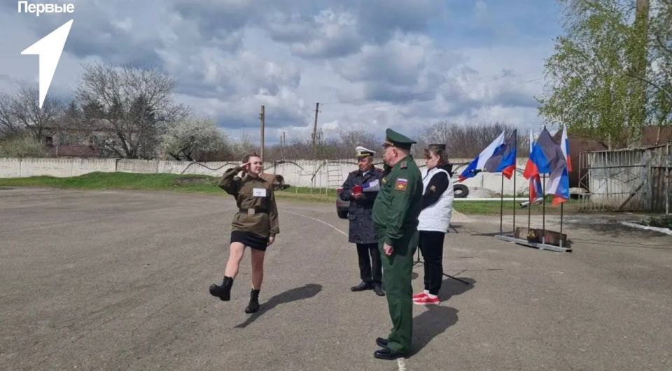 Всероссийская военно-патриотическая игра «Зарница 2.0» в Володарске Всероссийская военно-патриотическая игра «Зарница 2.0» в Володарске