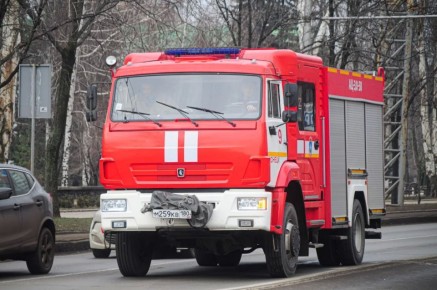 МЧС за сутки ликвидировано 18 пожаров, 2 из них - ландшафтные