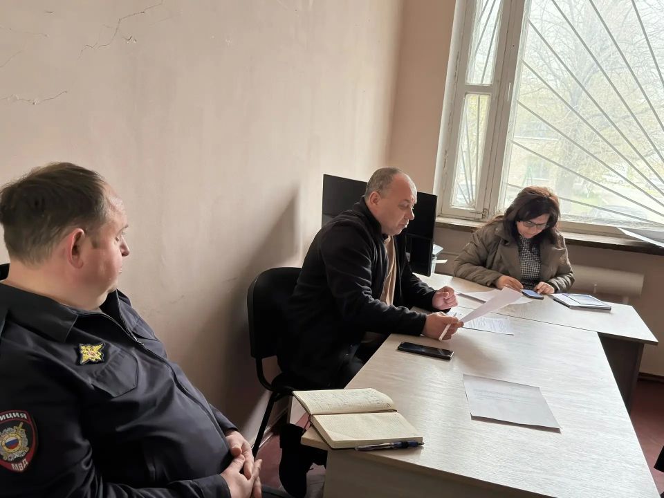 В Иловайске обсудили адресную поддержку ветеранов: межведомственная комиссия рассмотрела конкретные обращения и перспективы адаптации жилья В Иловайске обсудили адресную поддержку ветеранов: межведомственная комиссия рассмотрела конкретные обращения и перспективы адаптации жилья
