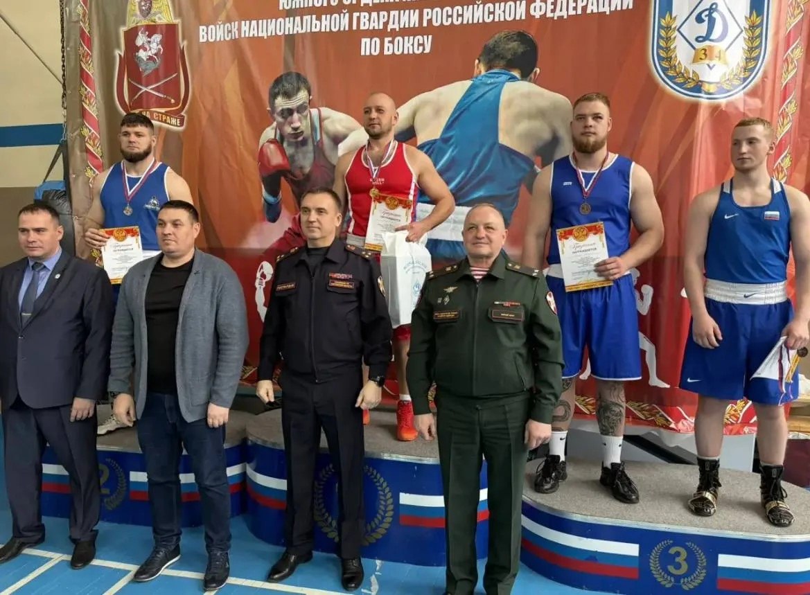Ждановский боксер привез бронзу с Чемпионата Южного округа