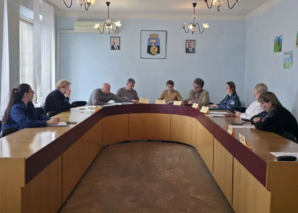 Иван Адамец: В управе Куйбышевского района состоялось плановое заседание комиссии по делам несовершеннолетних и защите их прав Иван Адамец: В управе Куйбышевского района состоялось плановое заседание комиссии по делам несовершеннолетних и защите их прав