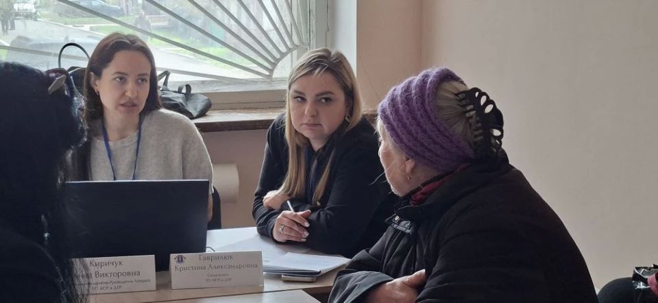 Юридическая консультация. Сегодня, 15 апреля, в рамках проекта «Правовой компас», который реализуется при поддержке Фонда президентских грантов, представители Регионального отделения Ассоциации юристов России в ДНР провели... Юридическая консультация. Сегодня, 15 апреля, в рамках проекта «Правовой компас», который реализуется при поддержке Фонда президентских грантов, представители Регионального отделения Ассоциации юристов России в ДНР провели...