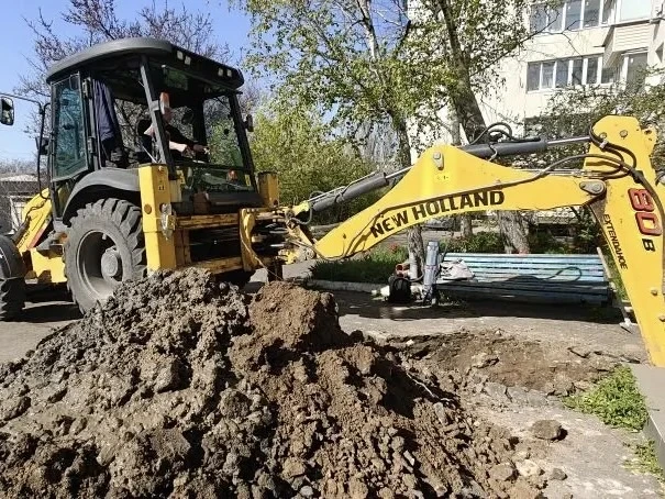 Региональная управляющая компания провела комплекс работ по замене аварийного участка канализационного коллектора в поселке городского типа Мангуш Региональная управляющая компания провела комплекс работ по замене аварийного участка канализационного коллектора в поселке городского типа Мангуш