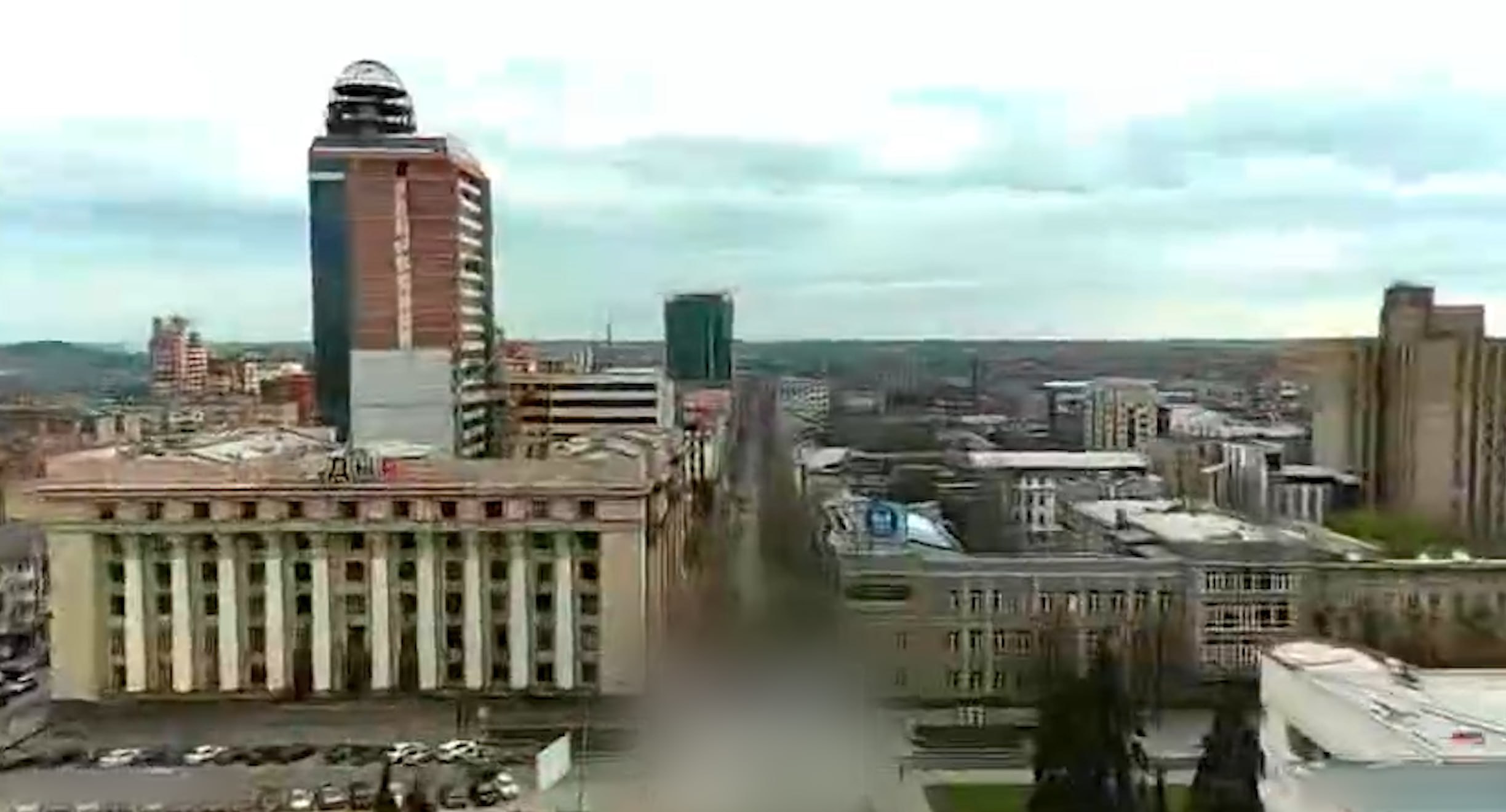 Два майора: Противник демонстрирует применение ударных американских дронов днём над Донецком Два майора: Противник демонстрирует применение ударных американских дронов днём над Донецком