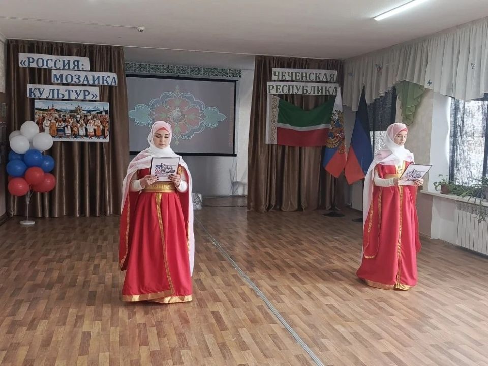 МАРАФОН ФЕСТИВАЛЕЙ ПРОДОЛЖАЕТСЯ: ХЛЕБОДАРОВСКАЯ ШКОЛА ПОЗНАКОМИЛА ОКРУГ С КУЛЬТУРОЙ ЧЕЧЕНСКОЙ РЕСПУБЛИКИ МАРАФОН ФЕСТИВАЛЕЙ ПРОДОЛЖАЕТСЯ: ХЛЕБОДАРОВСКАЯ ШКОЛА ПОЗНАКОМИЛА ОКРУГ С КУЛЬТУРОЙ ЧЕЧЕНСКОЙ РЕСПУБЛИКИ