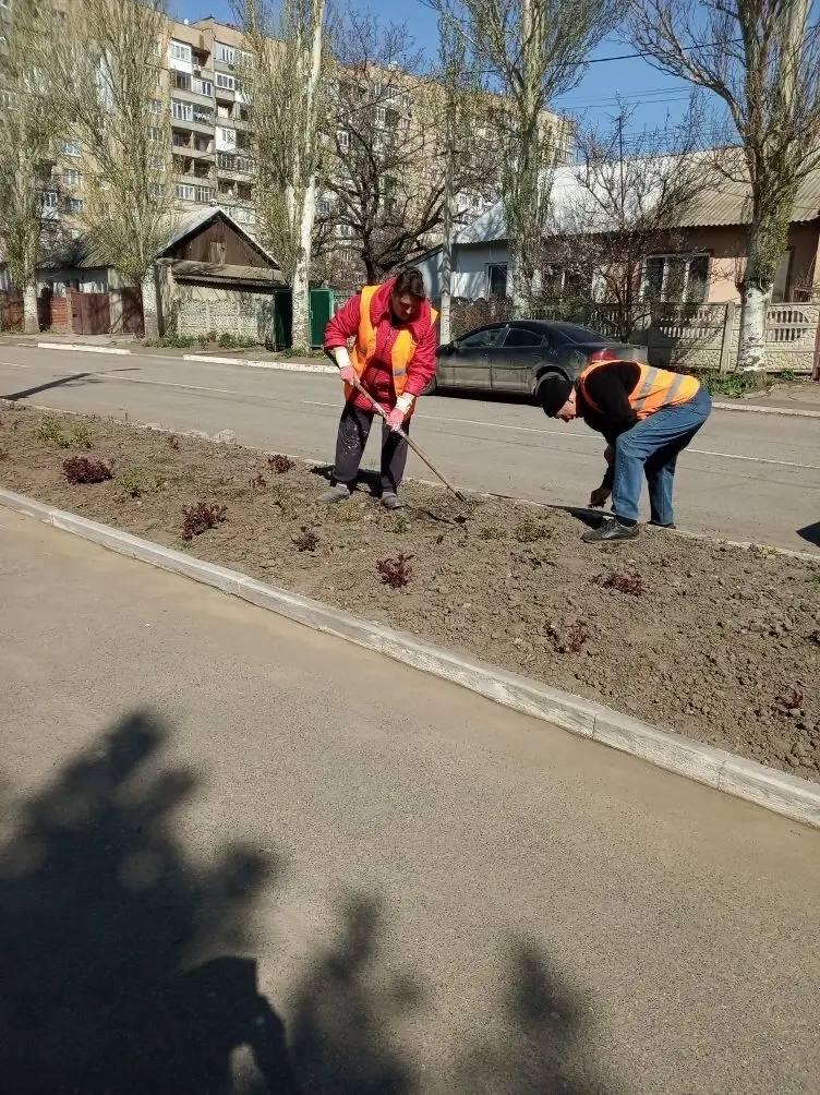 Сегодня, 16 апреля, в рамках проекта Единой России «Городская среда», Моспинское территориальное управление администрации городского округа Донецк, вместе с предприятиями, учреждениями, организациями, приняли активное... Сегодня, 16 апреля, в рамках проекта Единой России «Городская среда», Моспинское территориальное управление администрации городского округа Донецк, вместе с предприятиями, учреждениями, организациями, приняли активное...