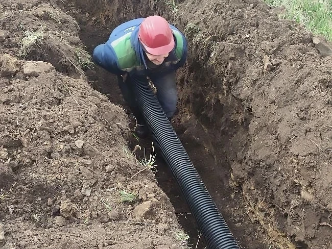В Снежном продолжаются ремонтные работы на сетях города В Снежном продолжаются ремонтные работы на сетях города