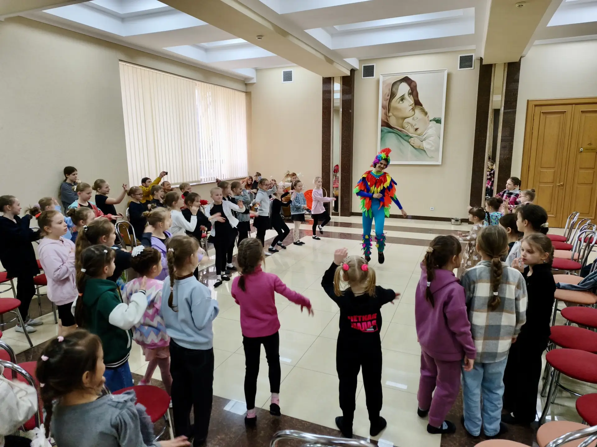 Яркая игровая театрализованная программа «Мастерская пасхальных чудес» состоялась в Центре славянской культуры Яркая игровая театрализованная программа «Мастерская пасхальных чудес» состоялась в Центре славянской культуры