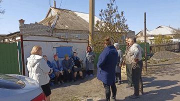 Начальник Новокатериновского территориального отдела Администрации Старобешевского муниципального округа Светлана Осипенко провела встречу с гражданами села Новокатериновка