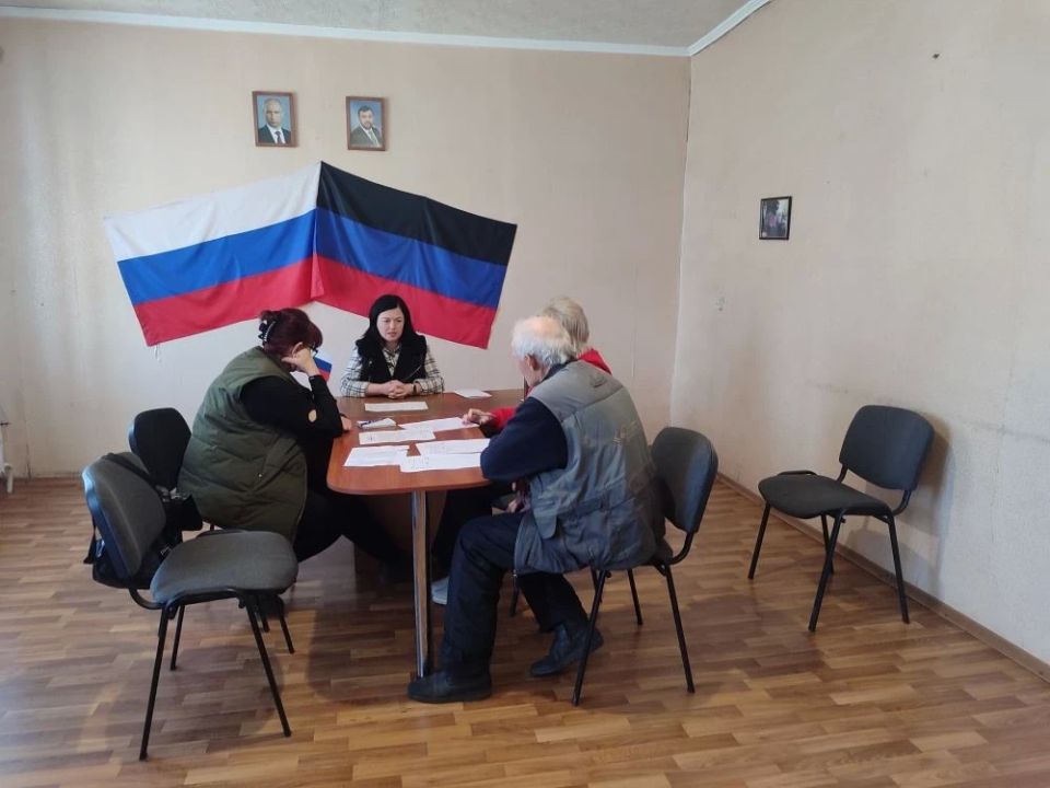 Заместитель главы Администрации муниципального образования Виктория Рогожина провела прием граждан по личным вопросам в пгт Зуевка Заместитель главы Администрации муниципального образования Виктория Рогожина провела прием граждан по личным вопросам в пгт Зуевка