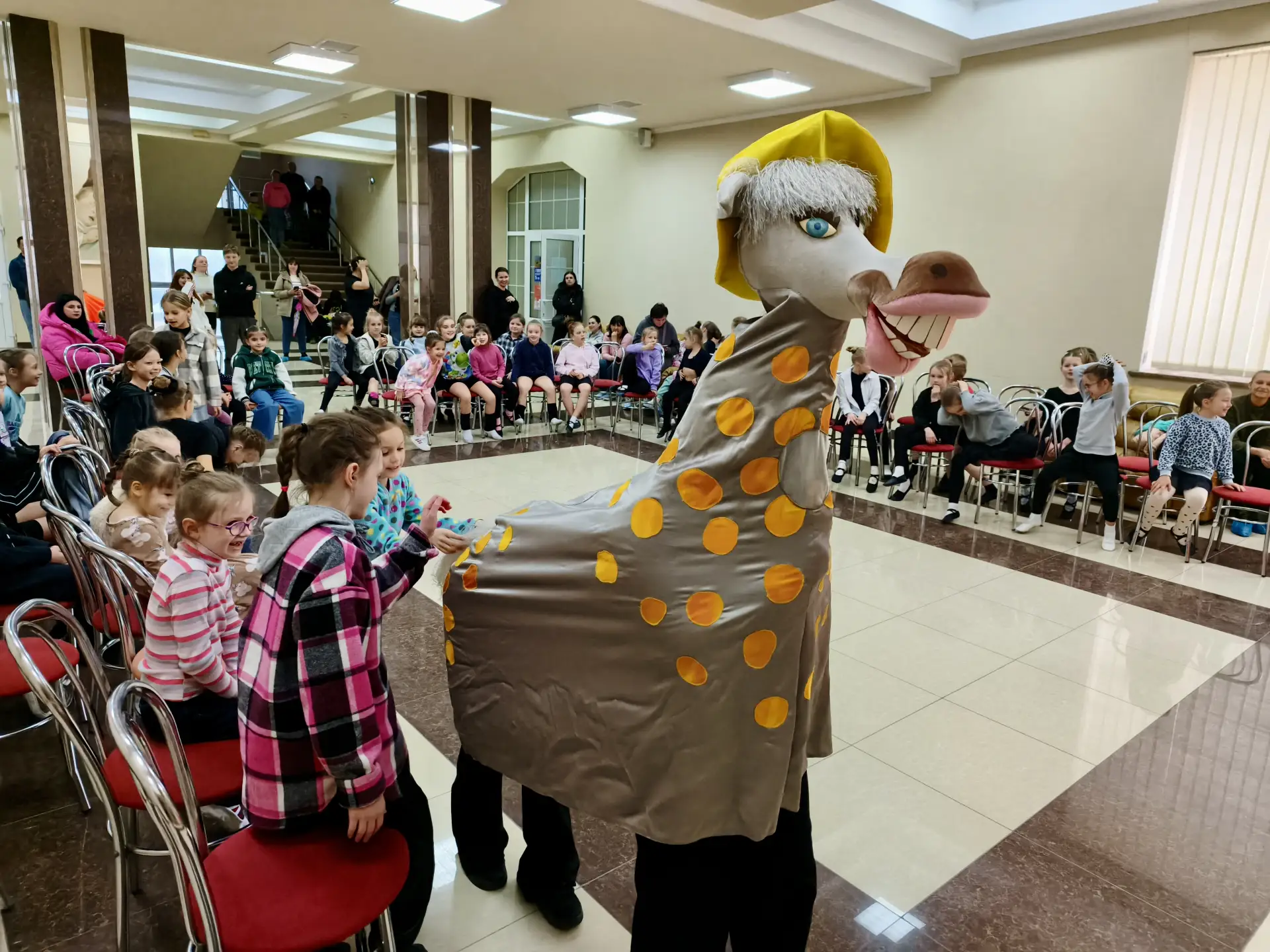 Яркая игровая театрализованная программа «Мастерская пасхальных чудес» состоялась в Центре славянской культуры Яркая игровая театрализованная программа «Мастерская пасхальных чудес» состоялась в Центре славянской культуры