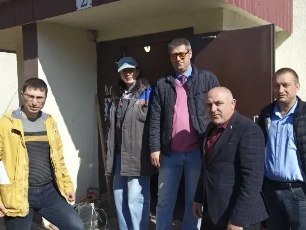 Региональная управляющая компания провела комплекс работ по замене аварийного участка канализационного коллектора в поселке городского типа Мангуш Региональная управляющая компания провела комплекс работ по замене аварийного участка канализационного коллектора в поселке городского типа Мангуш