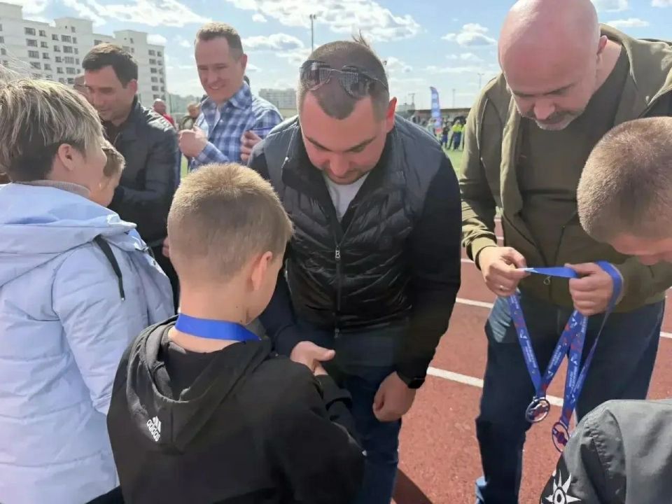 Денис Машков: 15 апреля в в городе Мариуполь, состоялось грандиозное событие – финал Школьной Лиги ЦСКА по тэг-регби Денис Машков: 15 апреля в в городе Мариуполь, состоялось грандиозное событие – финал Школьной Лиги ЦСКА по тэг-регби