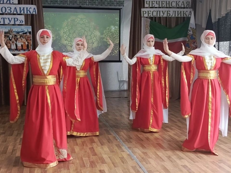 МАРАФОН ФЕСТИВАЛЕЙ ПРОДОЛЖАЕТСЯ: ХЛЕБОДАРОВСКАЯ ШКОЛА ПОЗНАКОМИЛА ОКРУГ С КУЛЬТУРОЙ ЧЕЧЕНСКОЙ РЕСПУБЛИКИ МАРАФОН ФЕСТИВАЛЕЙ ПРОДОЛЖАЕТСЯ: ХЛЕБОДАРОВСКАЯ ШКОЛА ПОЗНАКОМИЛА ОКРУГ С КУЛЬТУРОЙ ЧЕЧЕНСКОЙ РЕСПУБЛИКИ