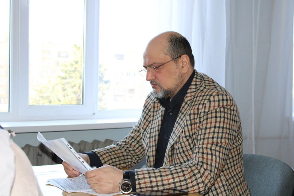 Иван Приходько: Заместитель главы администрации городского округа Горловка Карен Григорян провел прием граждан Иван Приходько: Заместитель главы администрации городского округа Горловка Карен Григорян провел прием граждан