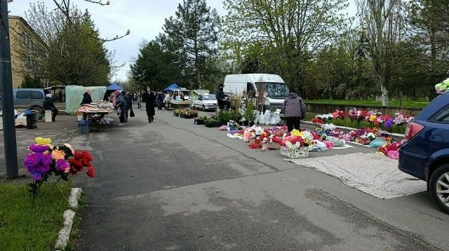 В поселке Старобешево прошла выездная торговая ярмарка В поселке Старобешево прошла выездная торговая ярмарка