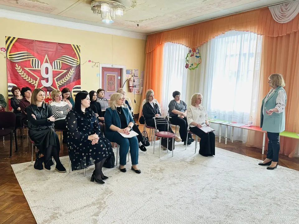 В Шахтерске провели заседание методической студии «Диалог» В Шахтерске провели заседание методической студии «Диалог»