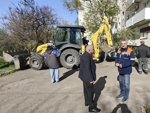 Региональная управляющая компания провела комплекс работ по замене аварийного участка канализационного коллектора в поселке городского типа Мангуш
