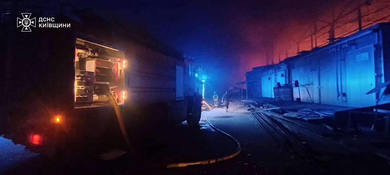 Хроника ударов по территории Украины 15 апреля – 16 апреля 2026 года. Вчера вечером и сегодня ночью Вооруженными Силами Российской Федерации нанесены групповые удары высокоточным оружием, а также ударными беспилотными... Хроника ударов по территории Украины 15 апреля – 16 апреля 2026 года. Вчера вечером и сегодня ночью Вооруженными Силами Российской Федерации нанесены групповые удары высокоточным оружием, а также ударными беспилотными...