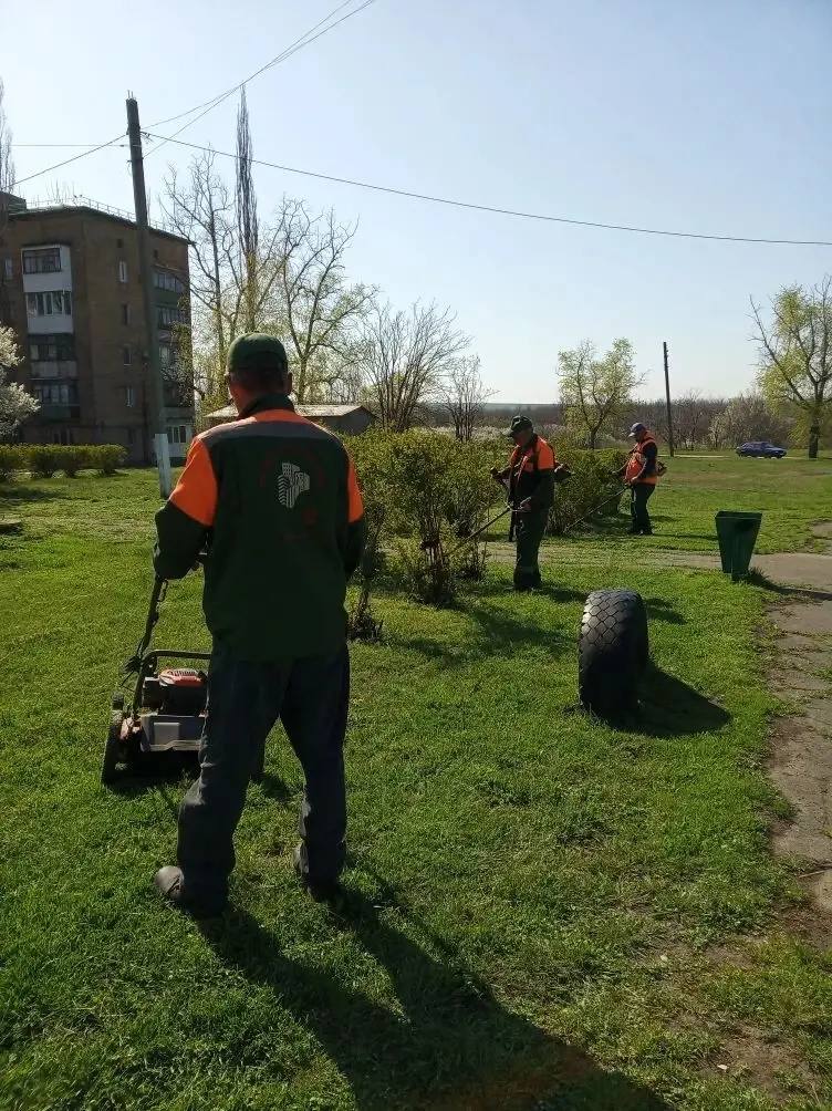Сегодня, 16 апреля, в рамках проекта Единой России «Городская среда», Моспинское территориальное управление администрации городского округа Донецк, вместе с предприятиями, учреждениями, организациями, приняли активное... Сегодня, 16 апреля, в рамках проекта Единой России «Городская среда», Моспинское территориальное управление администрации городского округа Донецк, вместе с предприятиями, учреждениями, организациями, приняли активное...