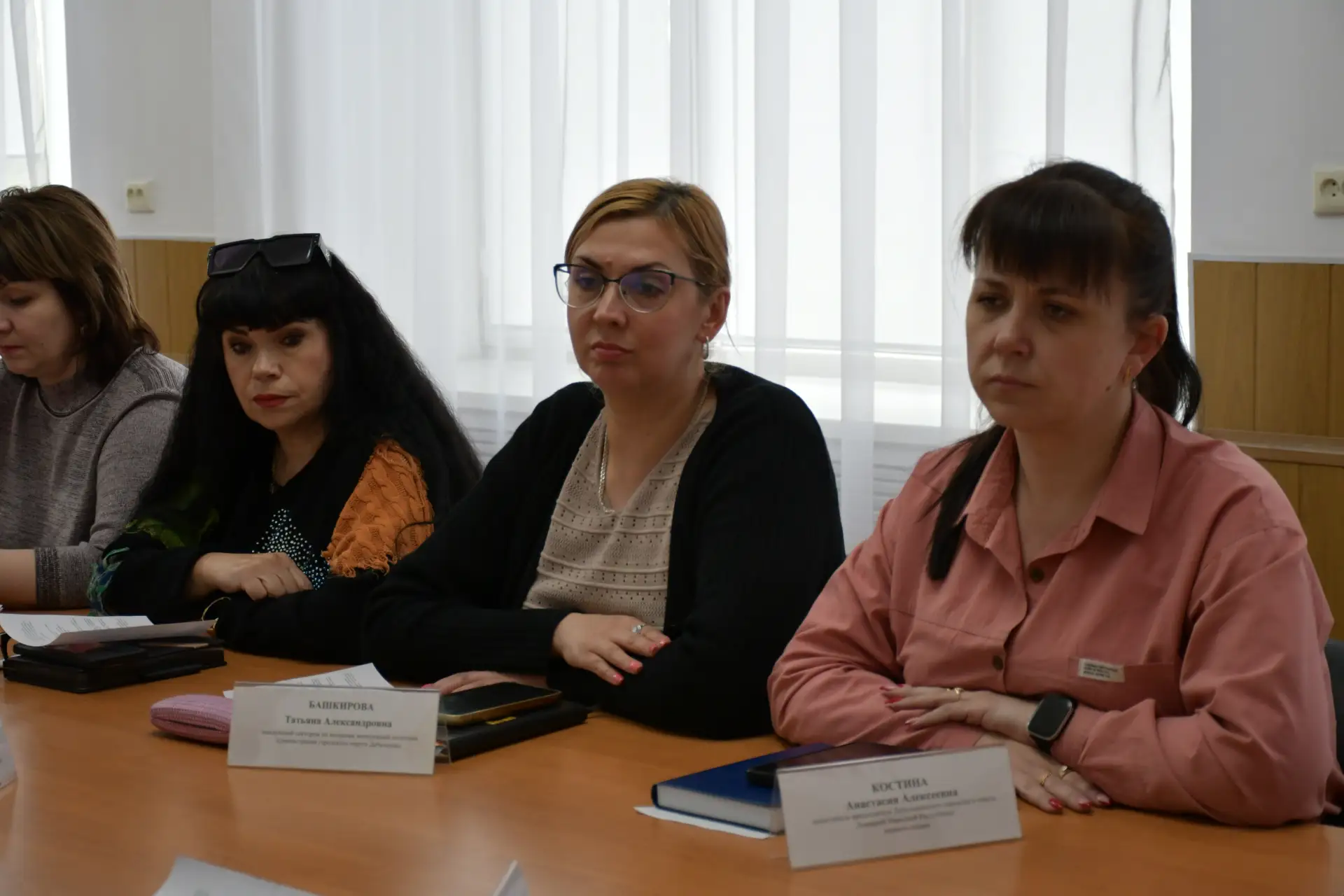 Заседание комиссии по делам несовершеннолетних и защите их прав администрации городского округа Дебальцево Заседание комиссии по делам несовершеннолетних и защите их прав администрации городского округа Дебальцево