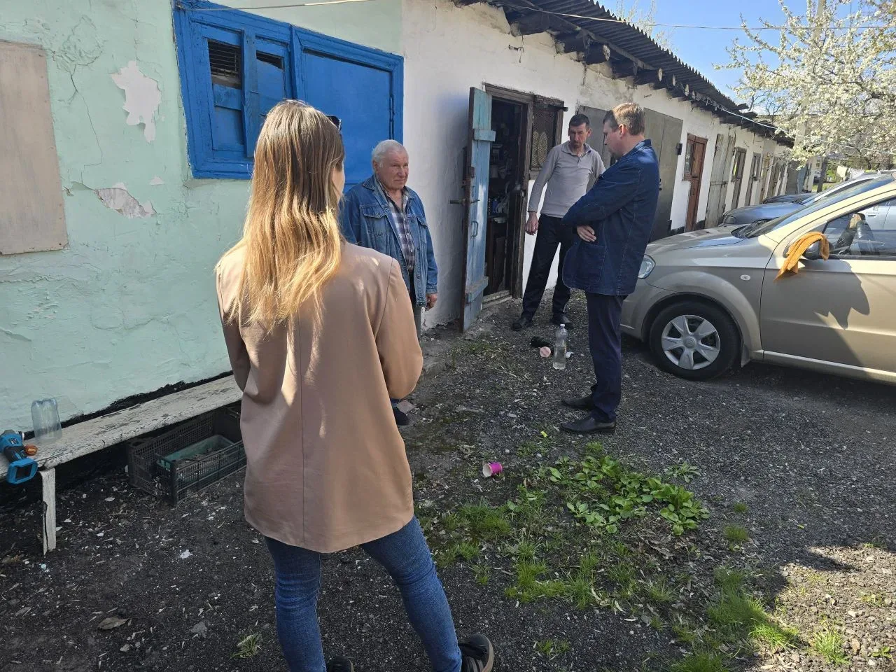 По поручению Главы ДНР Дениса Пушилина, сегодня, 16 апреля, первый заместитель руководителя Управы Кировского внутригородского района Администрации городского округа Макеевка Донецкой Народной Республики Андрей Коренев... По поручению Главы ДНР Дениса Пушилина, сегодня, 16 апреля, первый заместитель руководителя Управы Кировского внутригородского района Администрации городского округа Макеевка Донецкой Народной Республики Андрей Коренев...