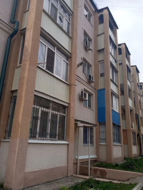 Восстановлен многоквартирный дом на улице Сеченова в г. Мариуполе Восстановлен многоквартирный дом на улице Сеченова в г. Мариуполе