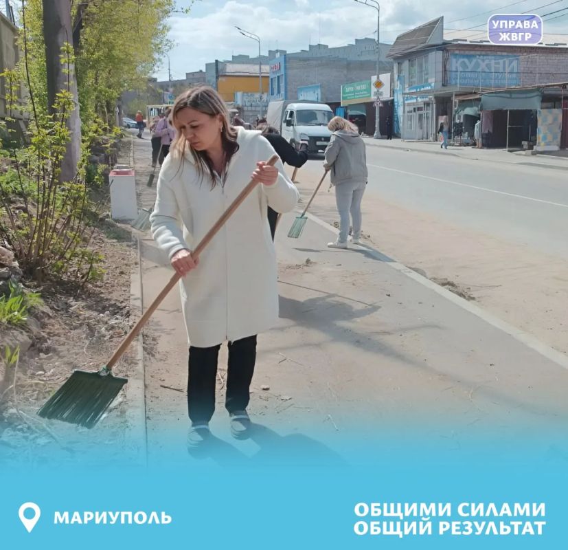 Субботник на улице Казанцева: управа, предприниматели и коммунальные службы навели порядок вместе Субботник на улице Казанцева: управа, предприниматели и коммунальные службы навели порядок вместе