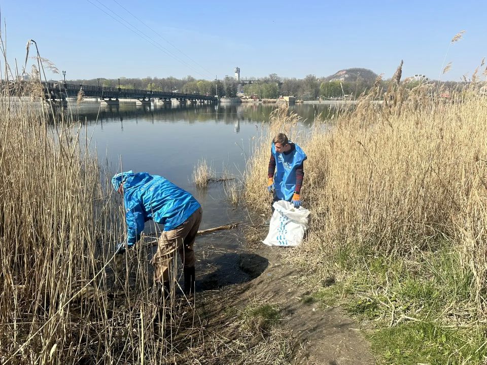 Акция «Вода России» стартовала в Донецке: очищены берега Первого городского пруда Акция «Вода России» стартовала в Донецке: очищены берега Первого городского пруда