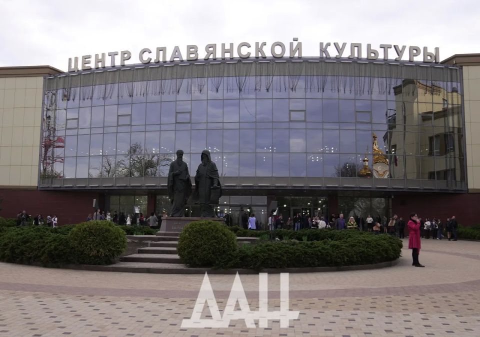 Концерт «Евгений Онегин» с участием Дмитрия Дюжева прошел в Донецке Концерт «Евгений Онегин» с участием Дмитрия Дюжева прошел в Донецке
