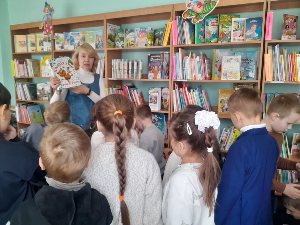 Библиотека, книжка, я – вместе верные друзья Библиотека, книжка, я – вместе верные друзья