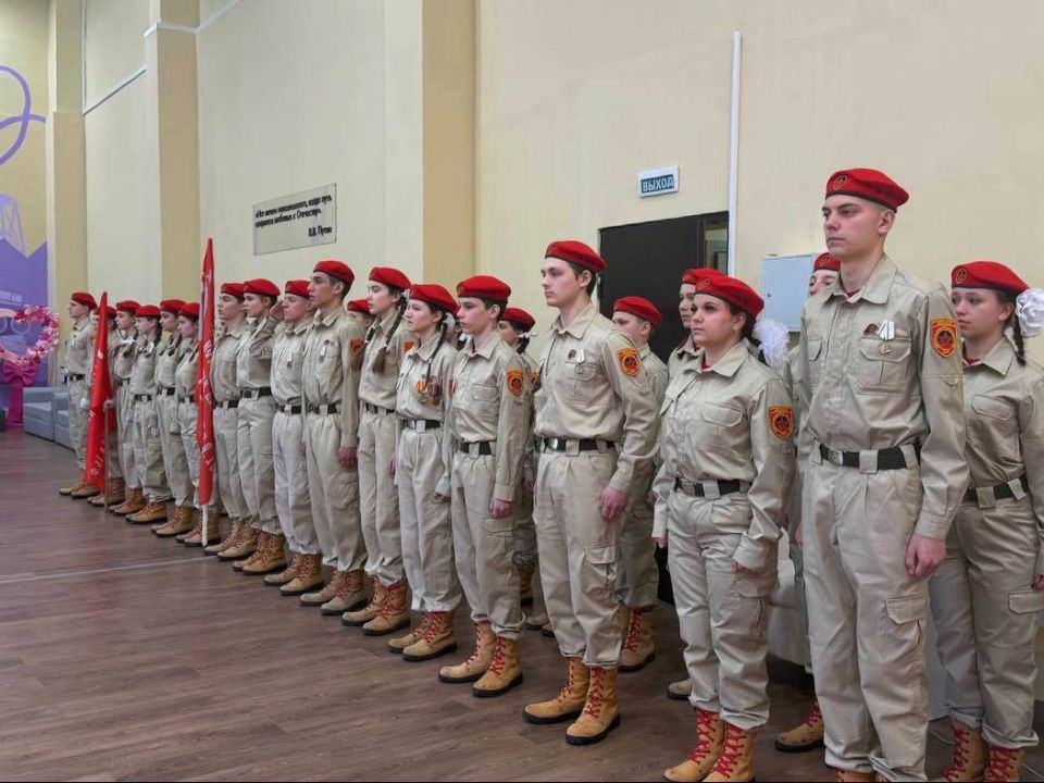 ЮНАРМЕЙСКИЕ ЗНАМЕННЫЕ ГРУППЫ ЮНАРМЕЙСКИЕ ЗНАМЕННЫЕ ГРУППЫ