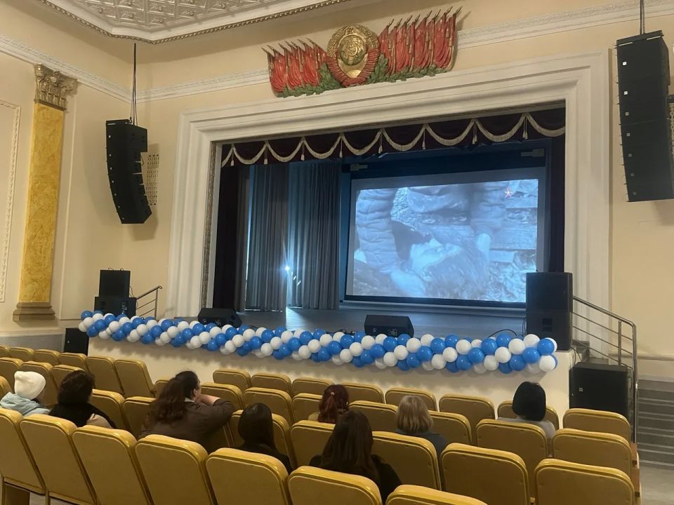 В Шахтерском Дворце культуры почтили память жертв геноцида советского народа В Шахтерском Дворце культуры почтили память жертв геноцида советского народа