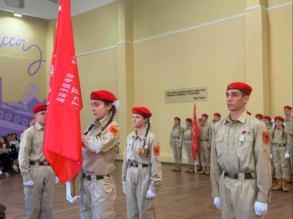 ЮНАРМЕЙСКИЕ ЗНАМЕННЫЕ ГРУППЫ ЮНАРМЕЙСКИЕ ЗНАМЕННЫЕ ГРУППЫ