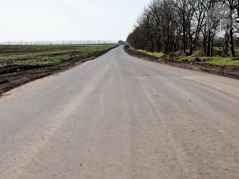 Александр Бондаренко: В южных округах Республики стартовали дорожные работы Александр Бондаренко: В южных округах Республики стартовали дорожные работы
