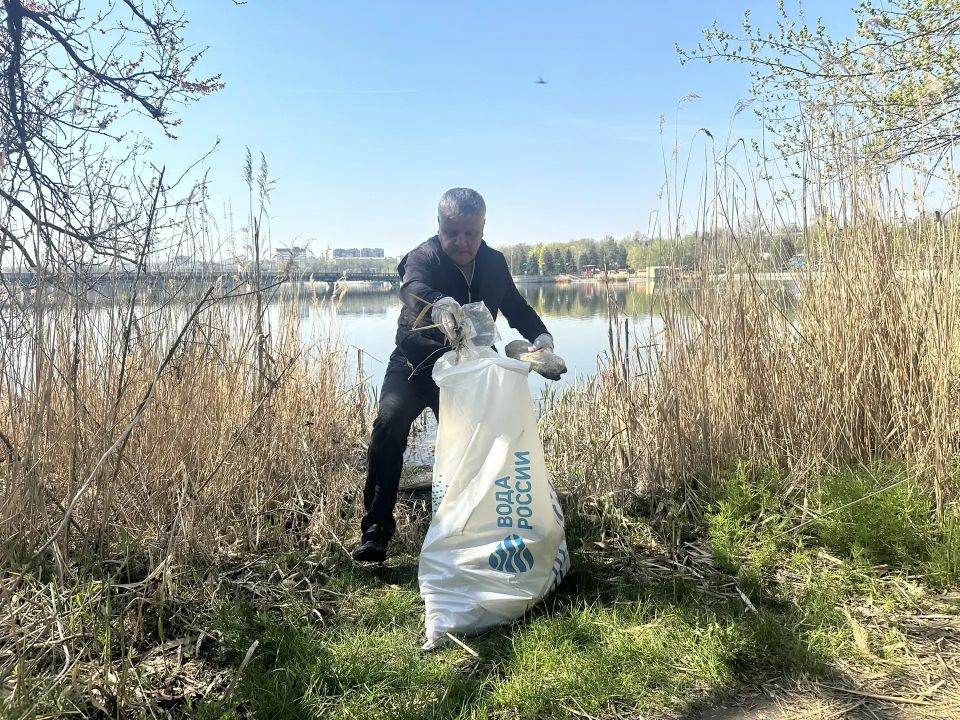 Акция «Вода России» стартовала в Донецке: очищены берега Первого городского пруда Акция «Вода России» стартовала в Донецке: очищены берега Первого городского пруда