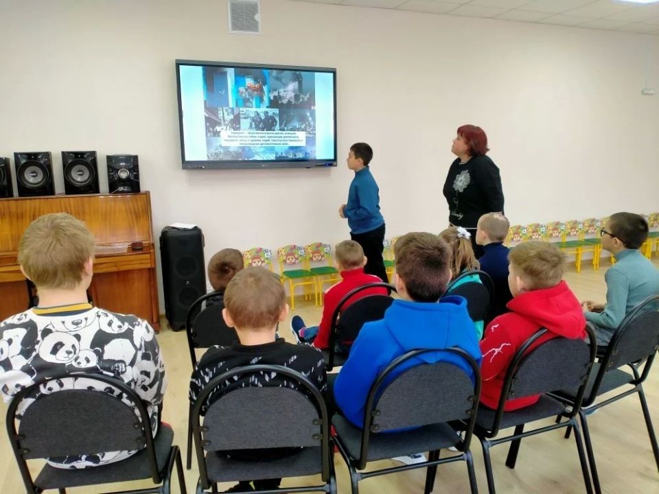 Воспитание навыков безопасного поведения при угрозе теракта среди детей Воспитание навыков безопасного поведения при угрозе теракта среди детей