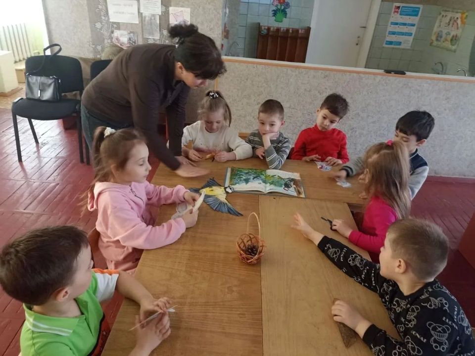 Эко-дозор «Крылатые соседи, пернатые друзья» Эко-дозор «Крылатые соседи, пернатые друзья»