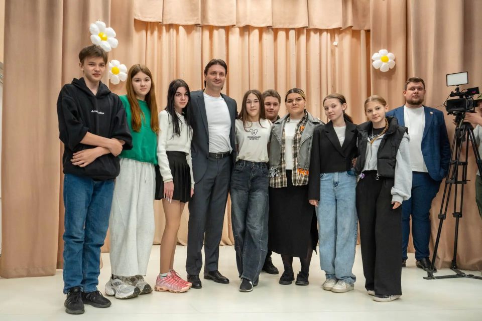 Повелитель львов и тигров в Донбассе Повелитель львов и тигров в Донбассе