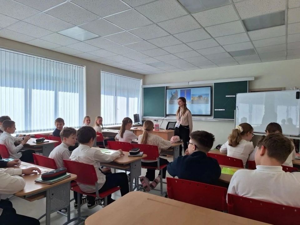 Учитель из Шахтерска стала призером в номинации «Педагог общего образования» Учитель из Шахтерска стала призером в номинации «Педагог общего образования»